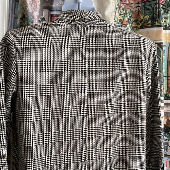 Back in the day - Black & White Blazer - Picture 6 of 11